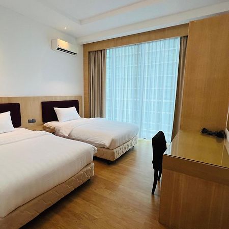 Imperial Grand Suite Apartment Kuching Eksteriør billede