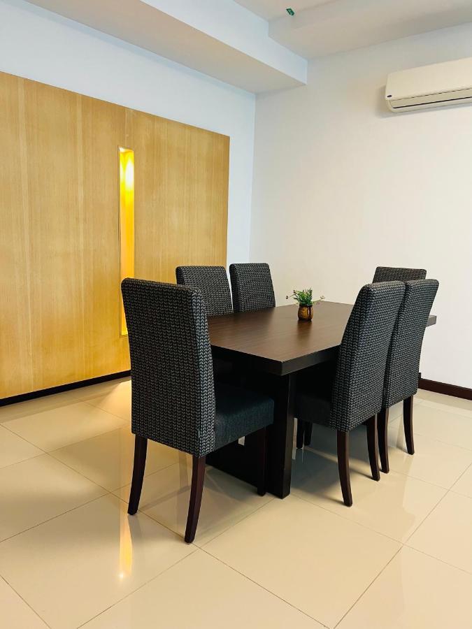 Imperial Grand Suite Apartment Kuching Eksteriør billede