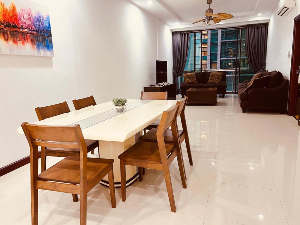 Imperial Grand Suite Apartment Kuching Eksteriør billede