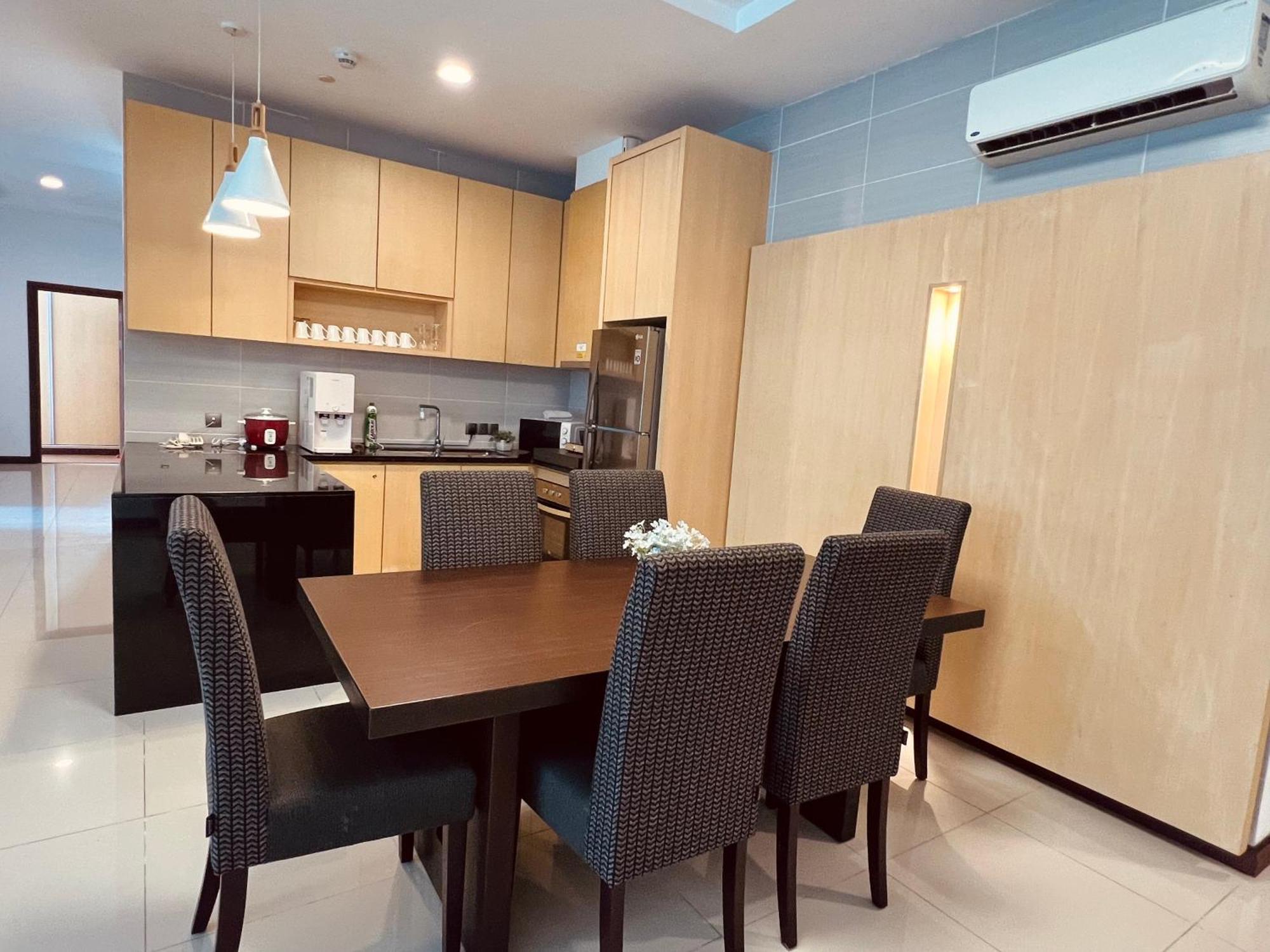 Imperial Grand Suite Apartment Kuching Eksteriør billede